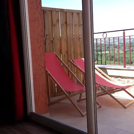 Bed & Breakfast Au Pied Du Figuier *